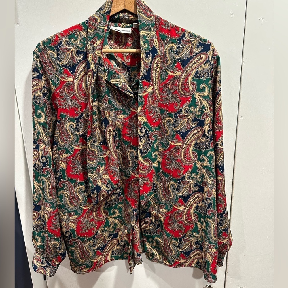 Alfred Dunner Red and Green Paisley Top - Picture 1 of 6